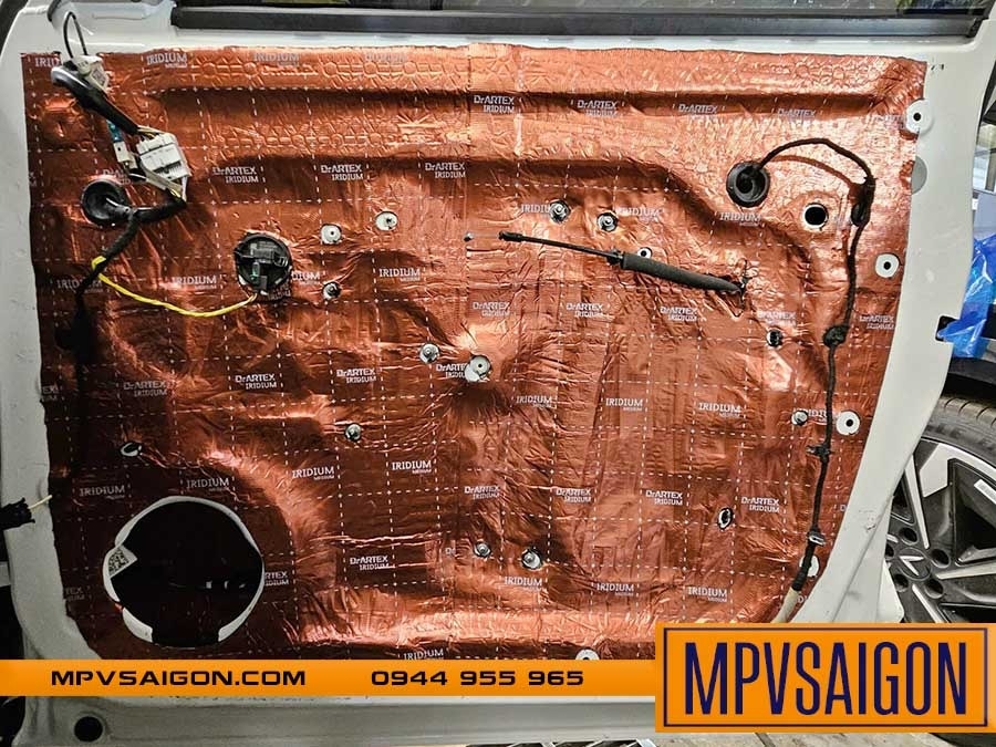 VINFAST VF7 NÂNG CẤP FOCAL - ÂM THANH TỪ PHÁP VỚI CHI PHÍ HỢP LÝ