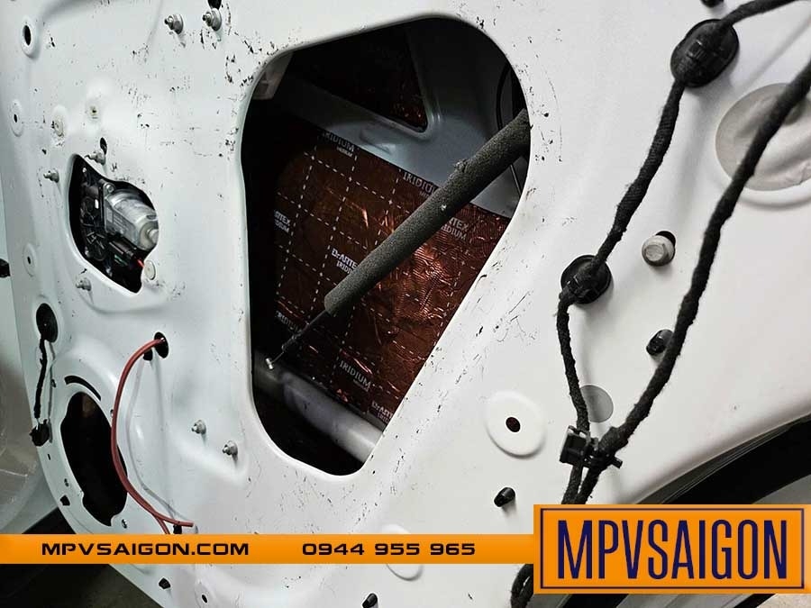 VINFAST VF7 NÂNG CẤP FOCAL - ÂM THANH TỪ PHÁP VỚI CHI PHÍ HỢP LÝ