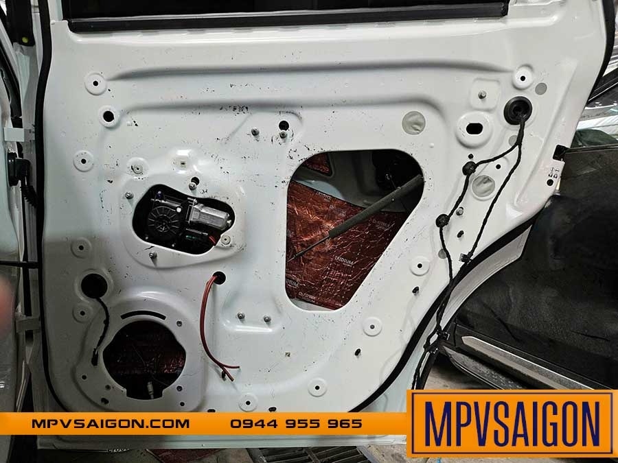 VINFAST VF7 NÂNG CẤP FOCAL - ÂM THANH TỪ PHÁP VỚI CHI PHÍ HỢP LÝ