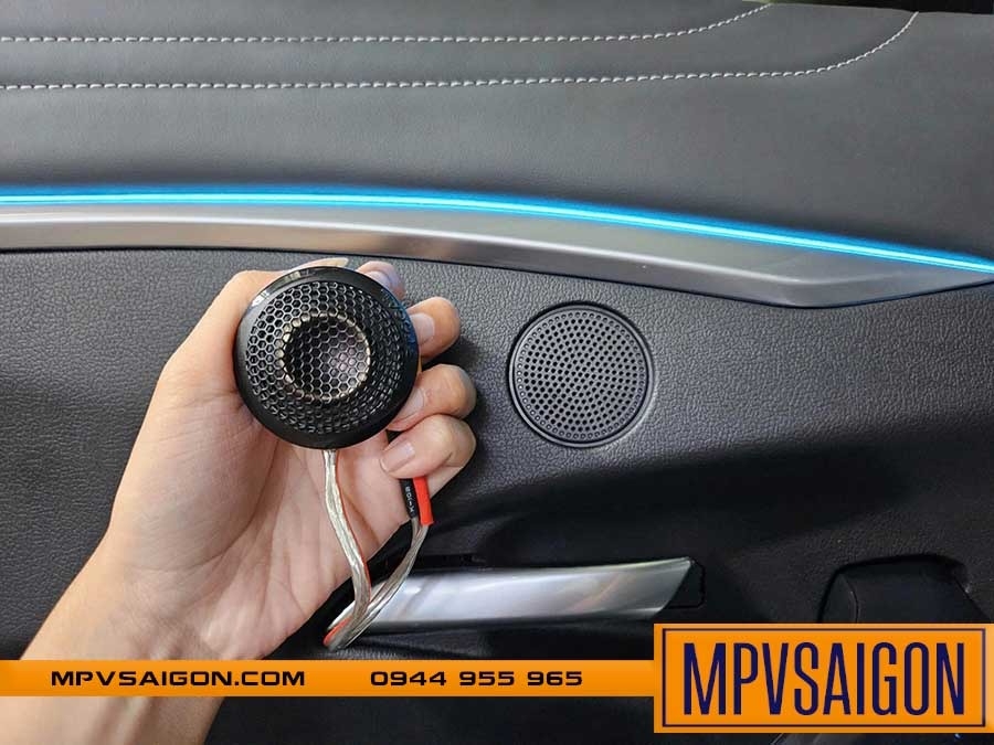 VINFAST VF7 NÂNG CẤP FOCAL - ÂM THANH TỪ PHÁP VỚI CHI PHÍ HỢP LÝ