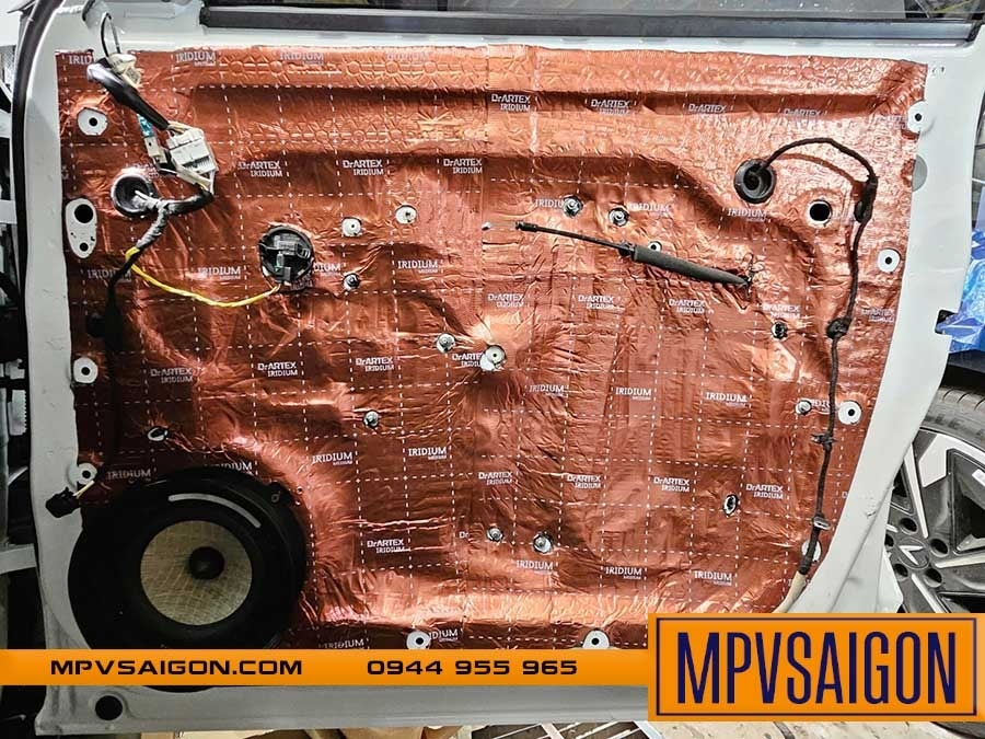 VINFAST VF7 NÂNG CẤP FOCAL - ÂM THANH TỪ PHÁP VỚI CHI PHÍ HỢP LÝ