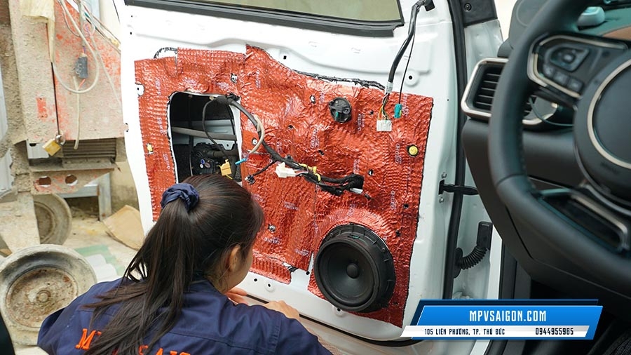 VINFAST VF8 THI CÔNG CÁCH ÂM TOÀN DIỆN VỚI DR ARTEX
