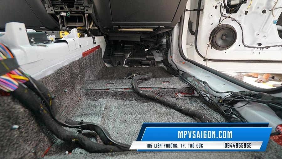 VINFAST VF8 THI CÔNG CÁCH ÂM TOÀN DIỆN VỚI DR ARTEX