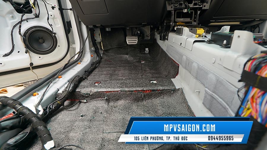 VINFAST VF8 THI CÔNG CÁCH ÂM TOÀN DIỆN VỚI DR ARTEX