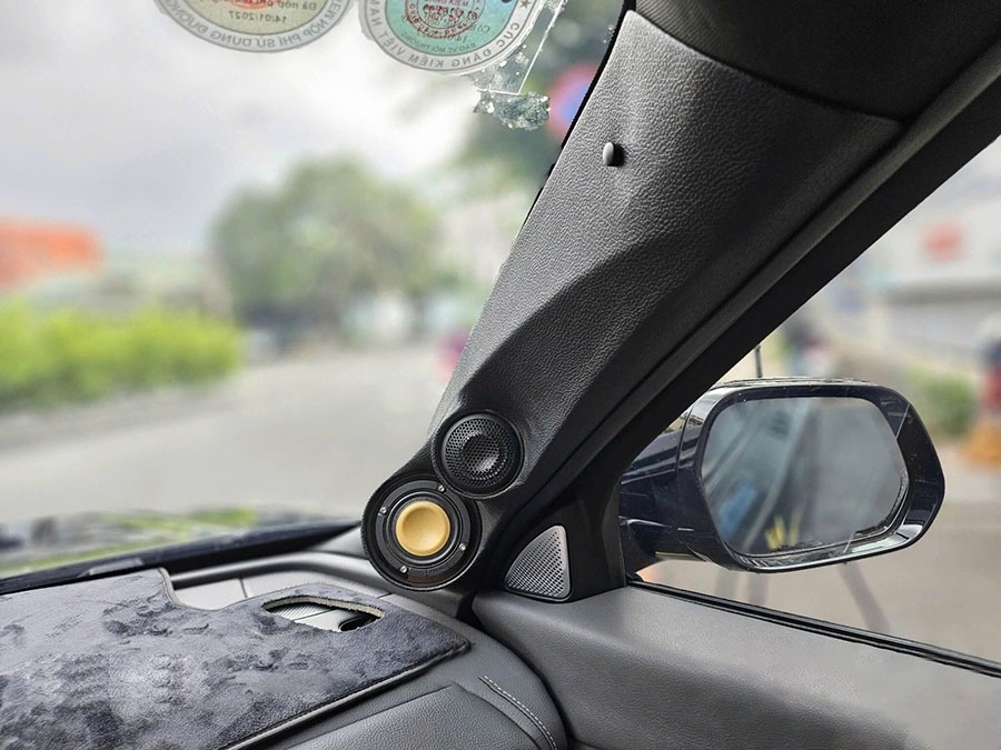 VINFAST VF9 NÂNG CẤP HỆ THỐNG ÂM THANH HI-END FOCAL, AUDIO SOLUTION VÀ HELIX TẠI MPVSAIGON