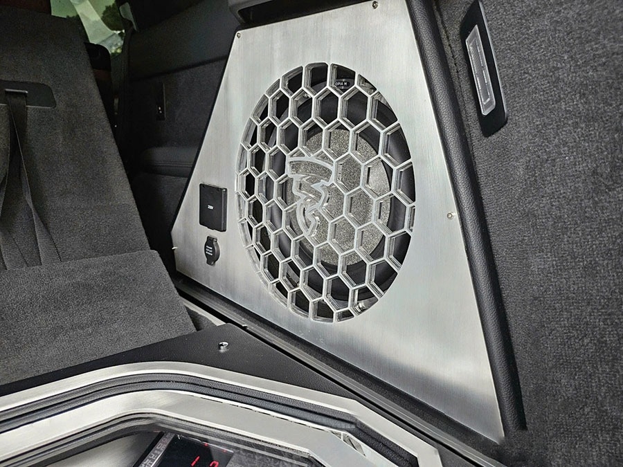 VINFAST VF9 NÂNG CẤP HỆ THỐNG ÂM THANH HI-END FOCAL, AUDIO SOLUTION VÀ HELIX TẠI MPVSAIGON