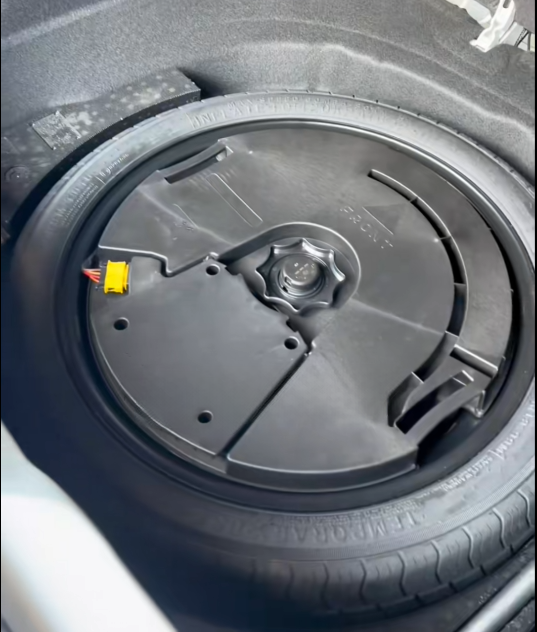 Volkswagen Golf 8 với gói nâng cấp R-Line: Đẳng cấp thể thao và công nghệ hiện đại