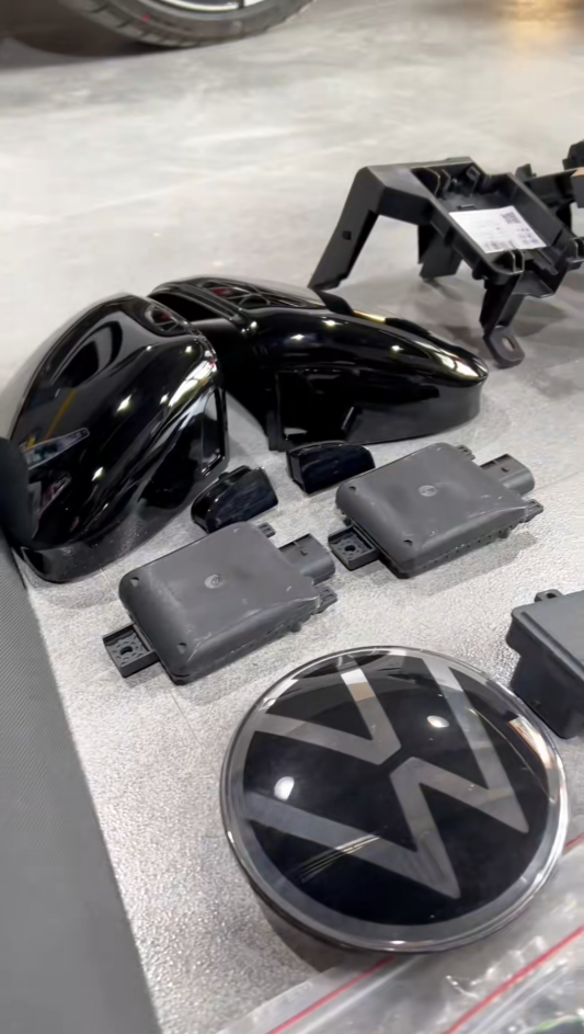 Volkswagen Golf 8 với gói nâng cấp R-Line: Đẳng cấp thể thao và công nghệ hiện đại