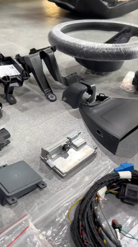 Volkswagen Golf 8 với gói nâng cấp R-Line: Đẳng cấp thể thao và công nghệ hiện đại