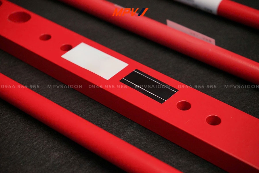 VOLKSWAGEN GOLF: BỘ THANH GIẰNG CÂN BẰNG XE (STRUT BAR)