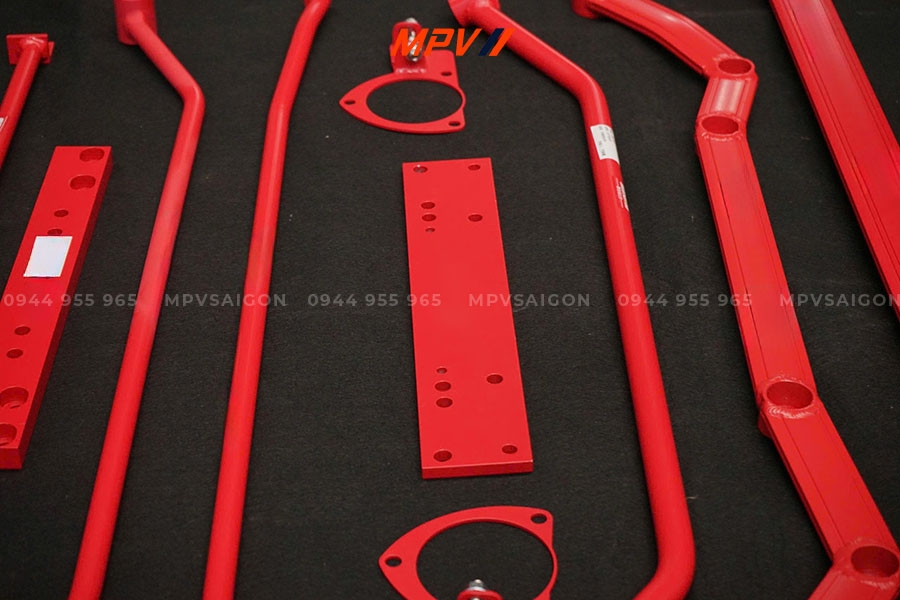 VOLKSWAGEN GOLF: BỘ THANH GIẰNG CÂN BẰNG XE (STRUT BAR)