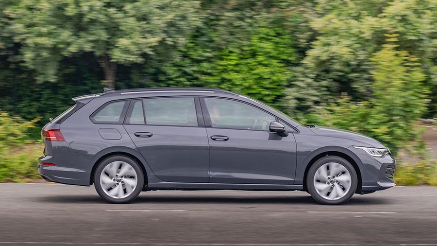 VOLKSWAGEN GOLF – ĐỊNH NGHĨA LẠI CHUẨN MỰC HATCHBACK CAO CẤP