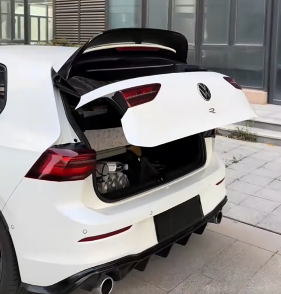 VOLKSWAGEN GOLF - NÂNG CẤP CỐP ĐIỆN HIỆN ĐẠI