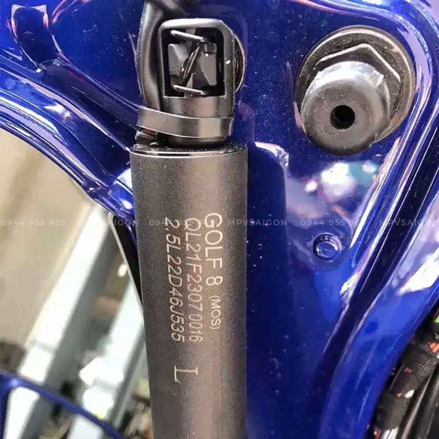 VOLKSWAGEN GOLF - NÂNG CẤP CỐP ĐIỆN HIỆN ĐẠI