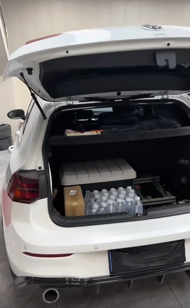 VOLKSWAGEN GOLF - NÂNG CẤP CỐP ĐIỆN HIỆN ĐẠI