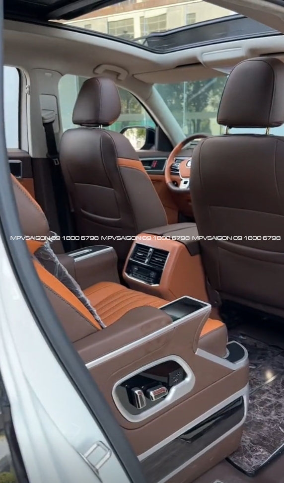 Volkswagen Teramont độ ghế Limousine Nami 2.0 - bọc da đổi màu nội thất