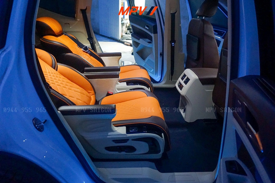 Volkswagen Teramont đổi màu nội thất: Phối màu sang trọng, thi công chuẩn zin