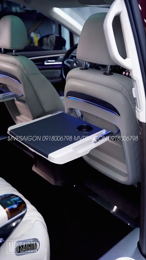 Volkswagen Viloran độ ghế limousine Alphard cao cấp