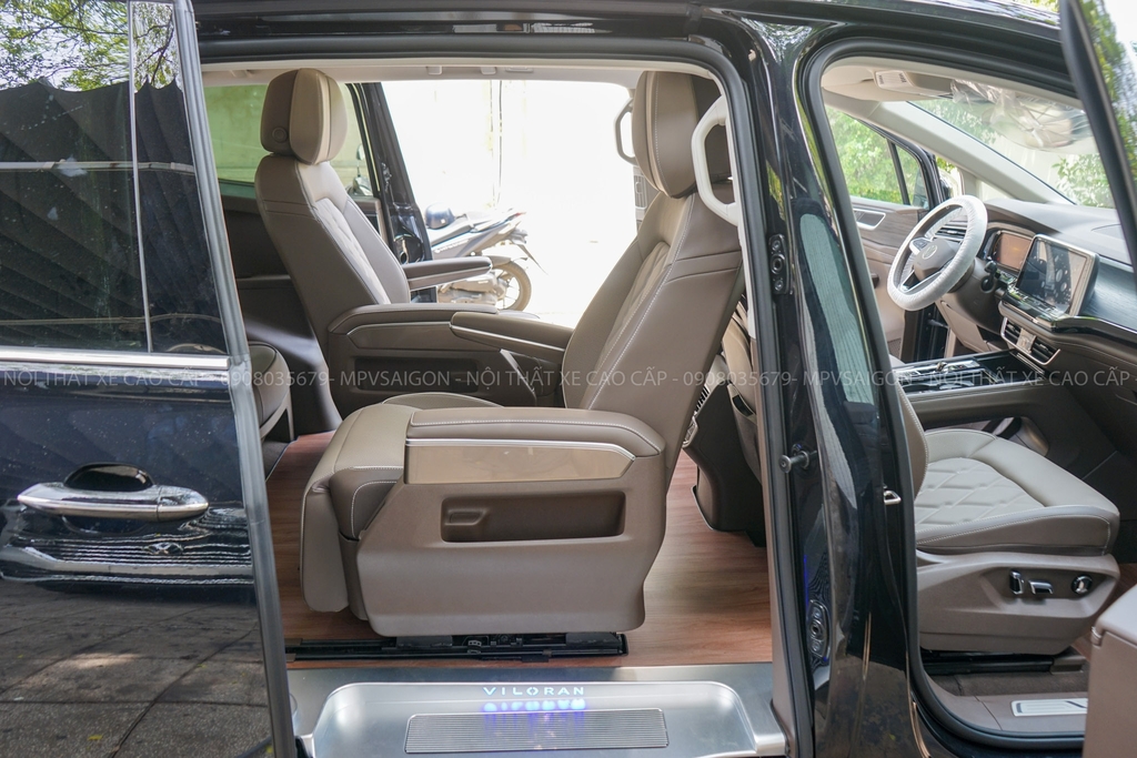 Volkswagen Viloran nâng cấp ghế xoay 180 độ và băng ba ngả giường