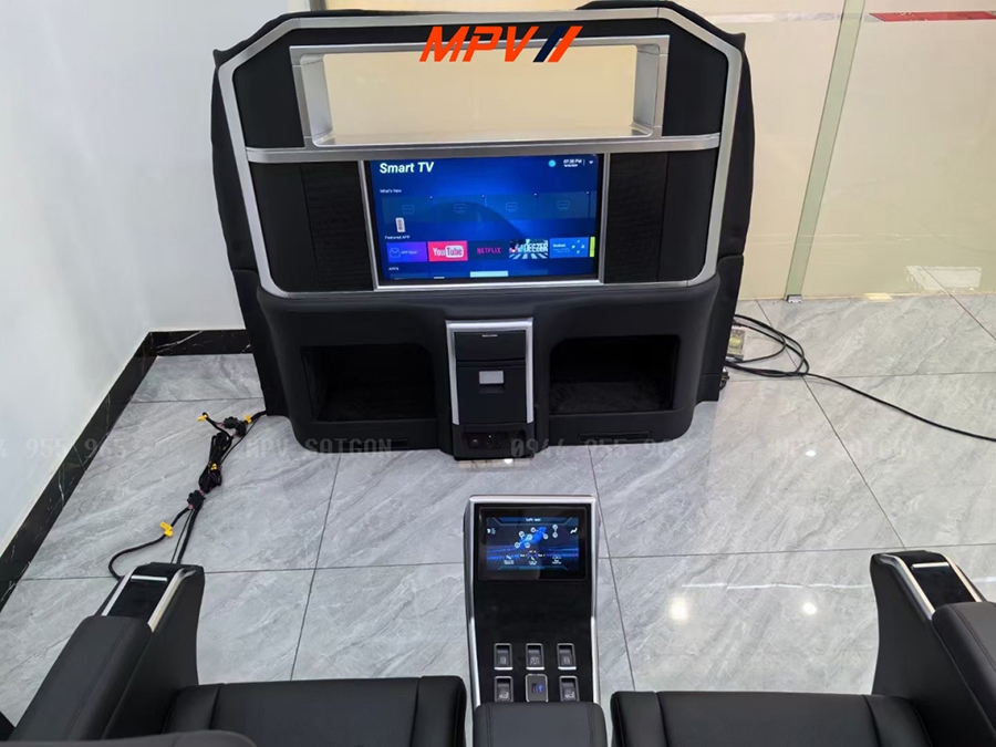 TOYOTA ALPHARD NÂNG CẤP BẢN 4 CHỖ LM CÓ VÁCH NGĂN