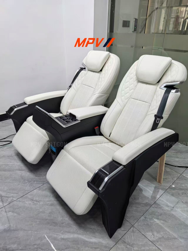 TOYOTA ALPHARD NÂNG CẤP BẢN 4 CHỖ LM CÓ VÁCH NGĂN