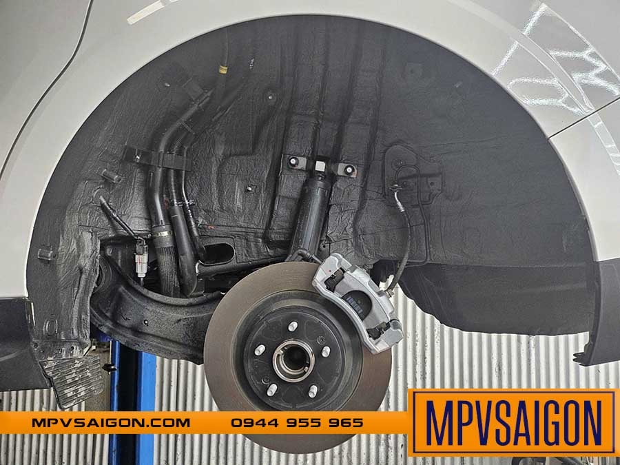 XỬ LÝ CÁCH ÂM VÀ CHỐNG ỒN NEW CARNIVAL 2025 VỚI VẬT LIỆU CHUẨN TỪ DR. ARTEX