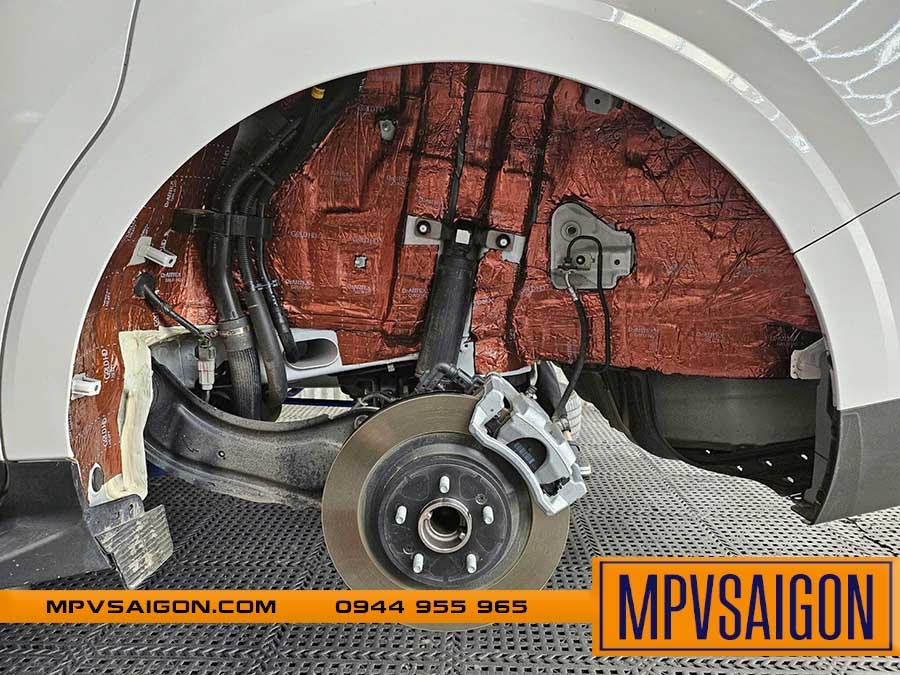 XỬ LÝ CÁCH ÂM VÀ CHỐNG ỒN NEW CARNIVAL 2025 VỚI VẬT LIỆU CHUẨN TỪ DR. ARTEX