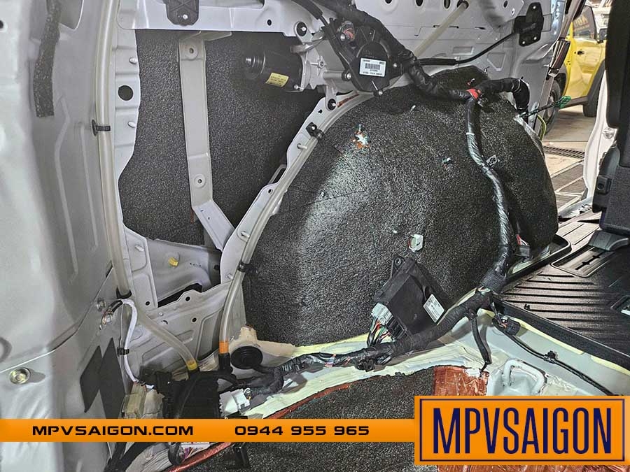 XỬ LÝ CÁCH ÂM VÀ CHỐNG ỒN NEW CARNIVAL 2025 VỚI VẬT LIỆU CHUẨN TỪ DR. ARTEX