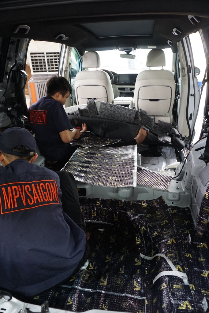 TỔNG HỢP CÁC LOẠI CÁCH ÂM XE HƠI: LỰA CHỌN VÀ BÁO GIÁ MỚI NHẤT