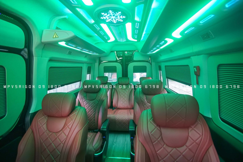 Hyundai Solati - Độ limousine thương gia 10 chỗ 12 chỗ