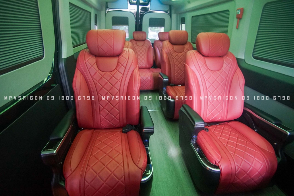 Hyundai Solati - Độ limousine thương gia 10 chỗ 12 chỗ