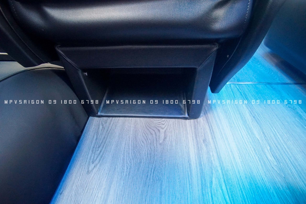 Hyundai Solati - Độ limousine thương gia 10 chỗ 12 chỗ