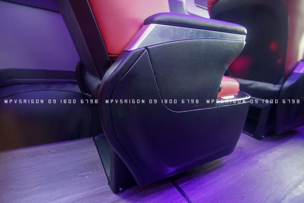 Hyundai Solati - Độ limousine thương gia 10 chỗ 12 chỗ