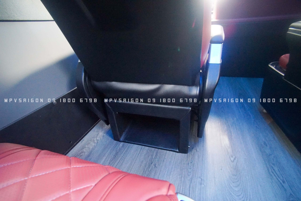 Hyundai Solati - Độ limousine thương gia 10 chỗ 12 chỗ