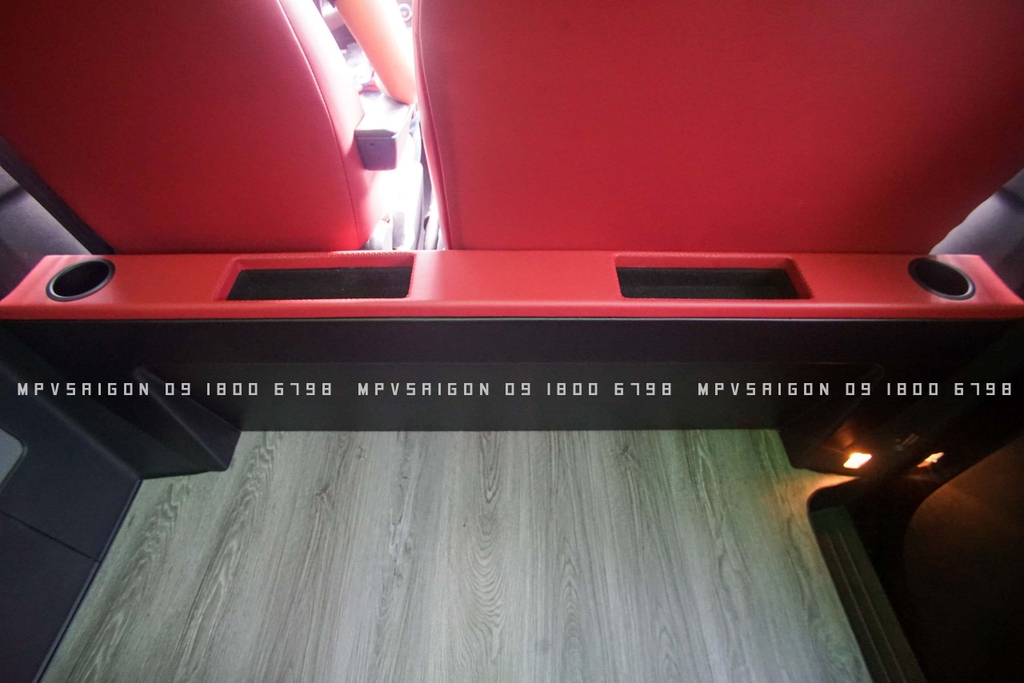 Hyundai Solati - Độ limousine thương gia 10 chỗ 12 chỗ