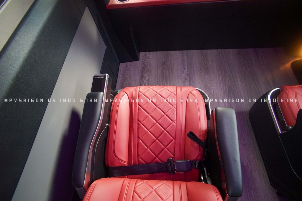 Hyundai Solati - Độ limousine thương gia 10 chỗ 12 chỗ