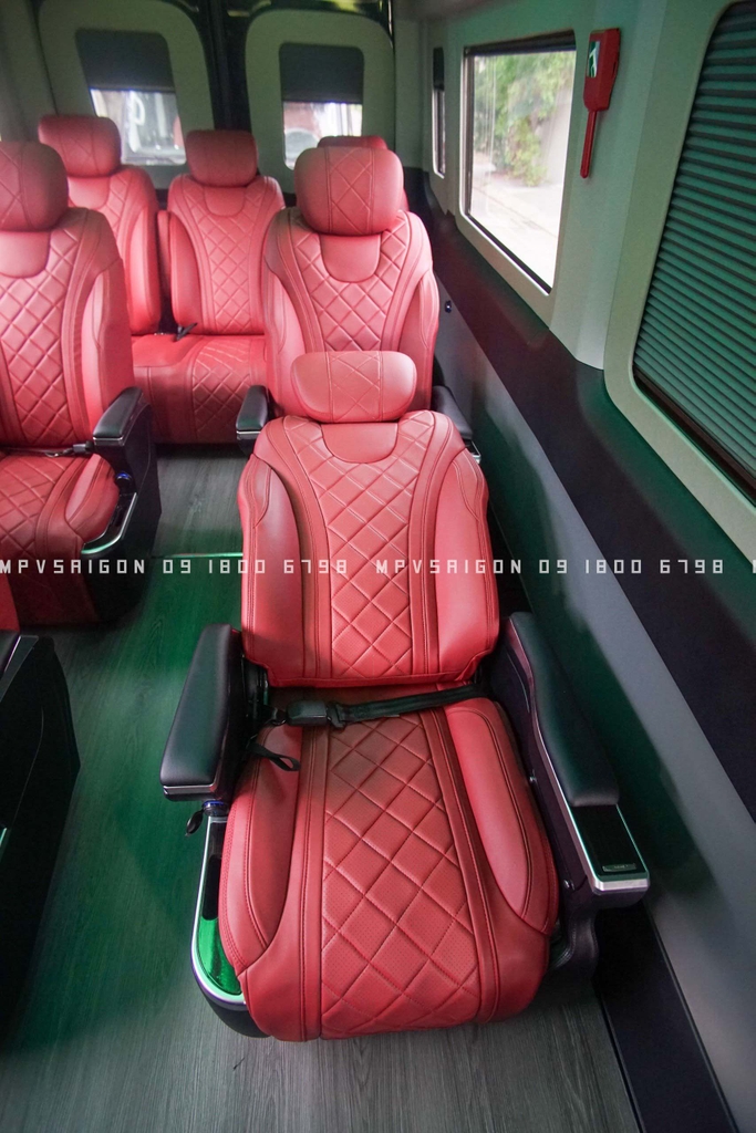 Hyundai Solati - Độ limousine thương gia 10 chỗ 12 chỗ