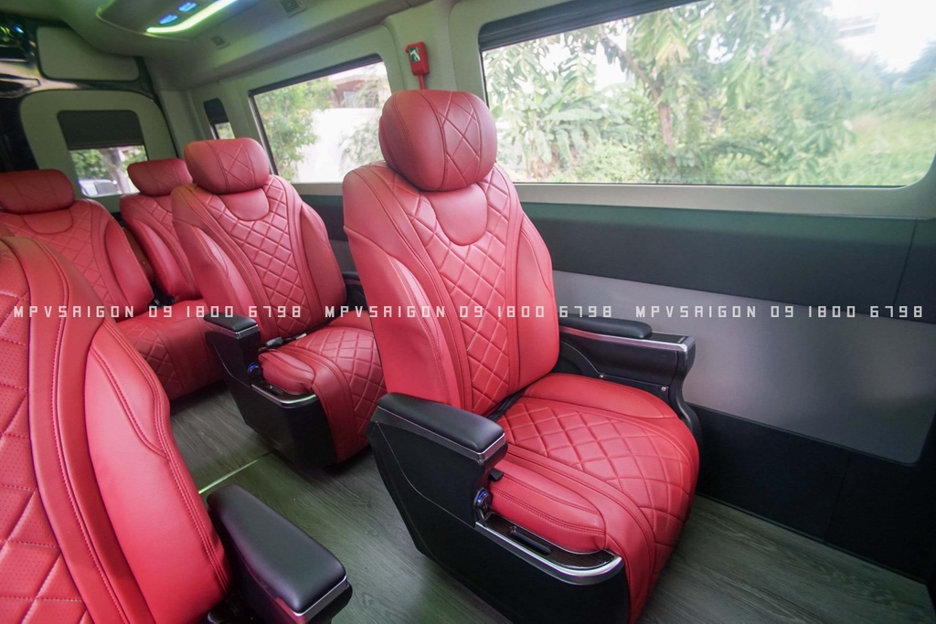 Hyundai Solati - Độ limousine thương gia 10 chỗ 12 chỗ