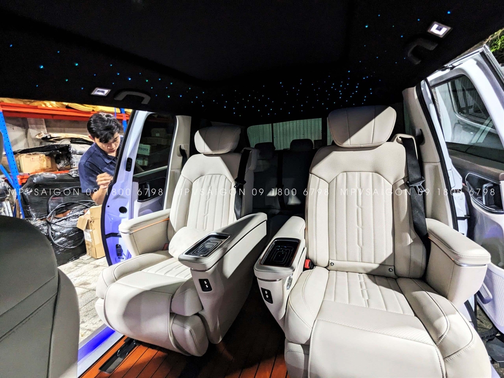 Bọc trần da lộn- đổi màu trần Volkswagen Viloran