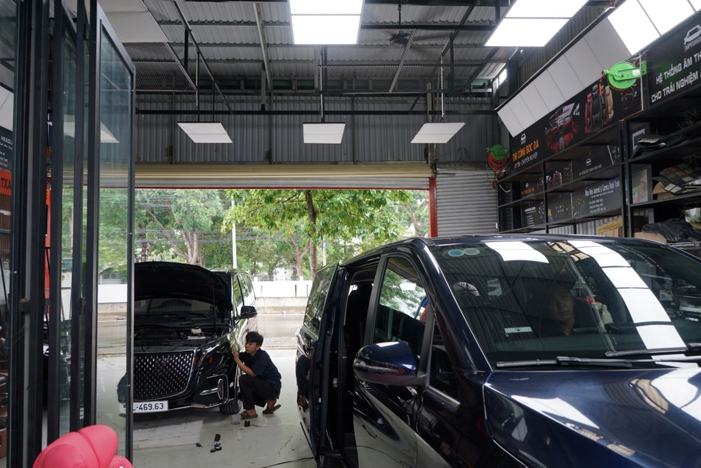 ĐỘ LIMOUSINE CHUẨN THƯƠNG GIA TẠI MPVSAIGON