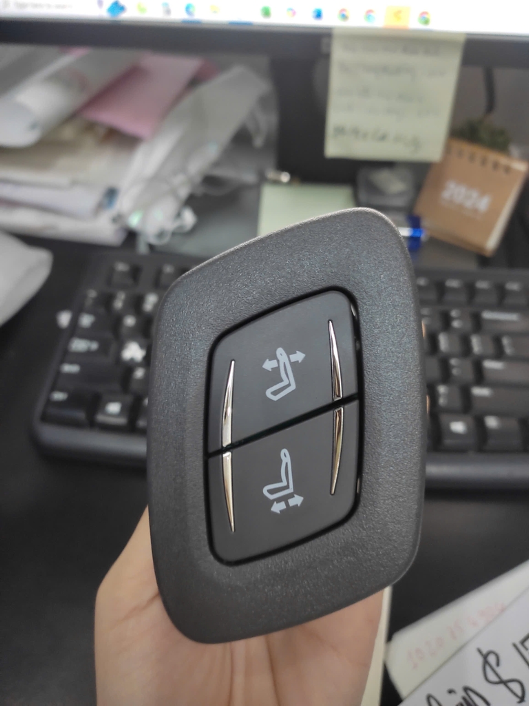 Công tắc 4 hướng   ( công tắc phụ điều khiển ghế )