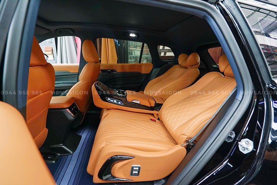 GHẾ LIMOUSINE BM: GIẢI PHÁP NÂNG CẤP NỘI THẤT CAO CẤP CHO NHIỀU DÒNG XE