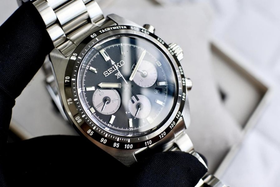 SEIKO SPEEDTIMER PANDA SSC819P1 | Đồng hồ chính hãng Rich Tran