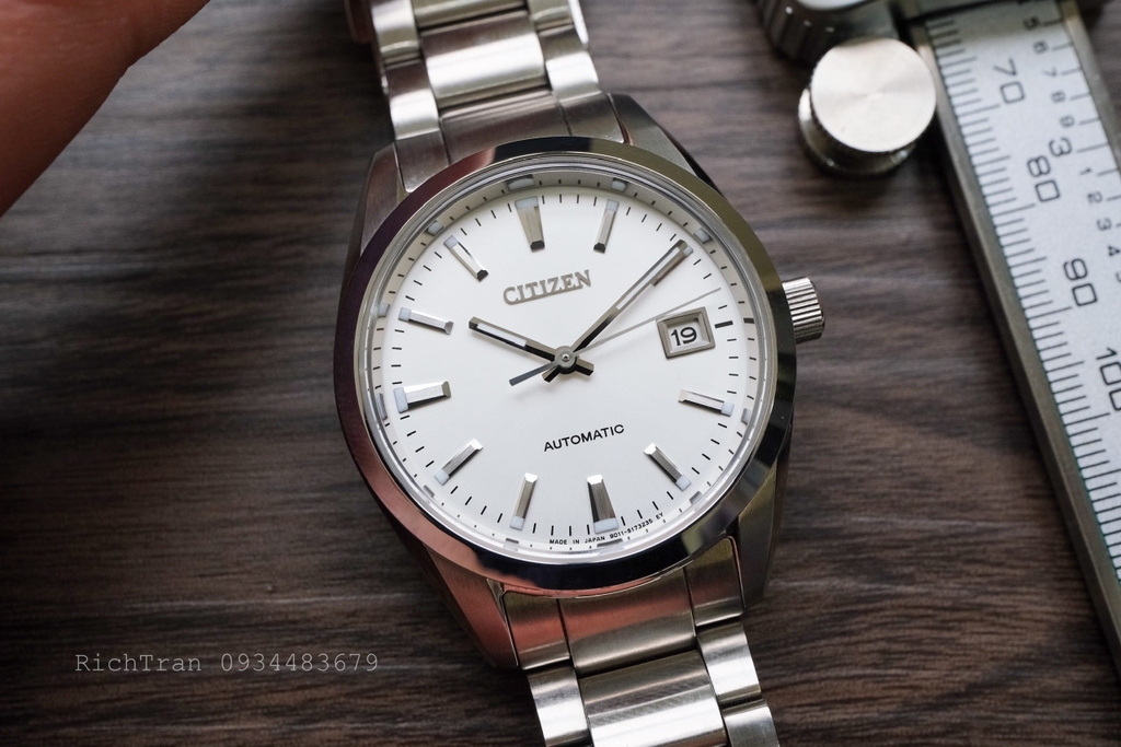 CITIZEN AUTOMATIC NB1050-59A QUA SỬ DỤNG