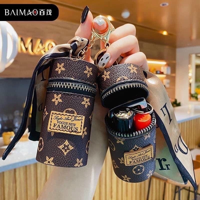 Tổng hợp Móc Khoá Louis Vuitton giá rẻ bán chạy tháng 72023 BeeCost #2 Tổng hợp Móc Khoá Louis Vuitton giá rẻ bán chạy tháng 72023 BeeCost