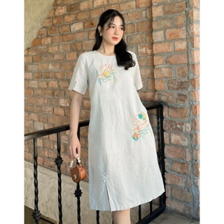 Đầm Suông Vải linen Thêu Swanlake - D11220LW02