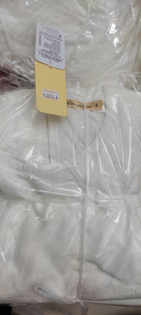 Đầm Thêu Hai Bên Cánh Tay Chất Liệu Linen Swanake - D12013LW01