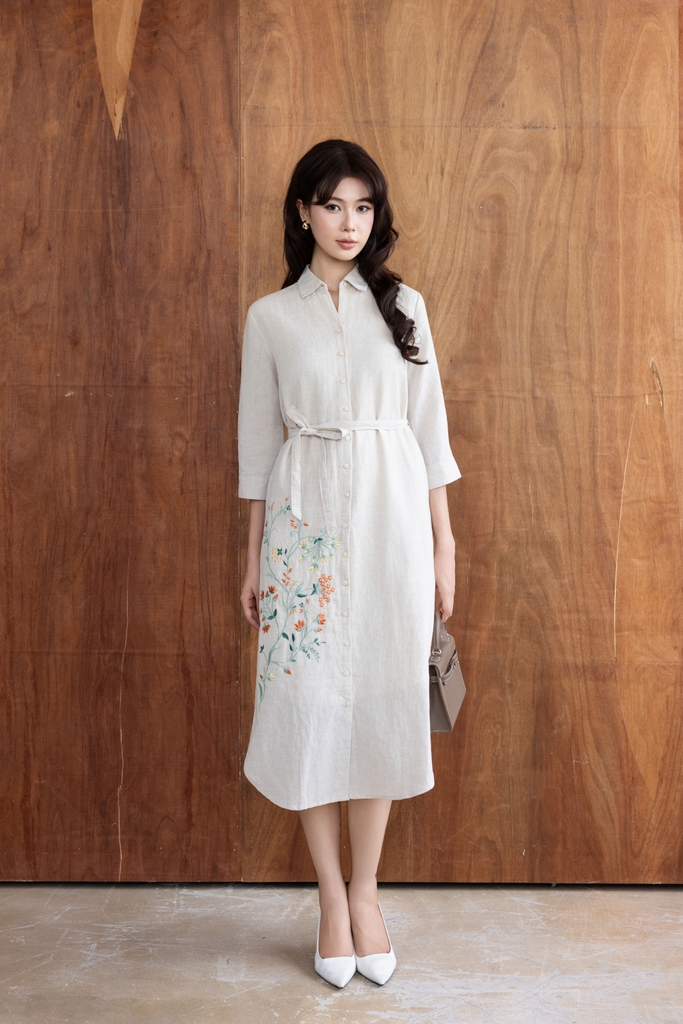 SWANLAKE | Váy Đầm Nữ Suông Vải Linen Thêu Hoa Cổ Sơ Mi Cài Nút Tay Lỡ Dây Thắt Eo Công Sở D13577LW01