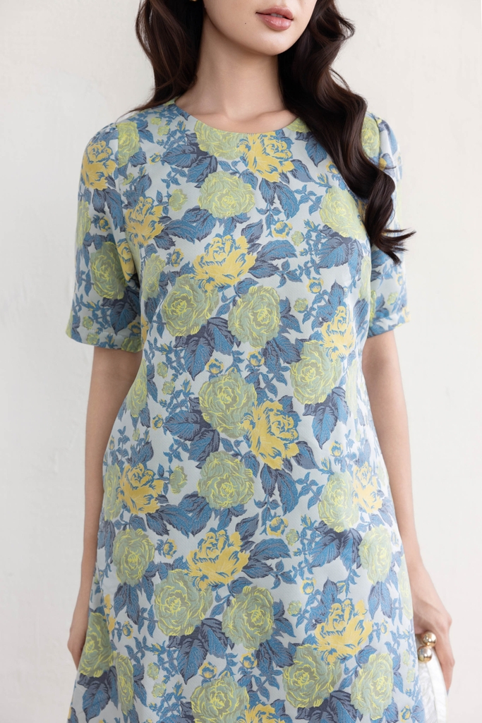SWANLAKE | Váy Đầm Nữ Midi Cổ Tròn Tay Ngắn Vải Gấm Hoa Có Túi Sang Trọng Đi Tiệc Công Sở D13266LW02