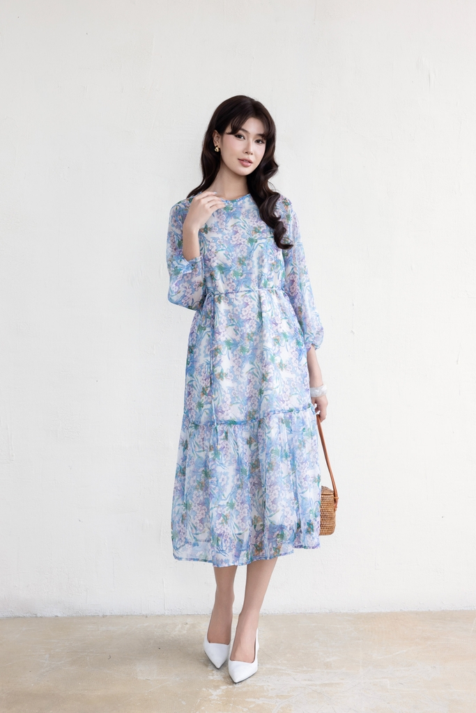 SWANLAKE | Váy Đầm Nữ Maxi Suông 2 Lớp Cổ Tròn Tay Dài Dây Thắt Eo Vải Tơ In Hoa Đi Biển Hè D13653LW01